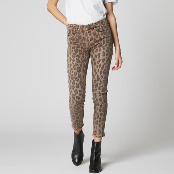 Blank NYC The Reade Crop Catwalk Cropped Denim Animal Print 28 - Picture 2 of 16
